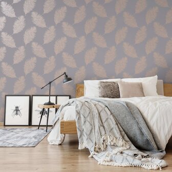 DUTCH WALLCOVERINGS Behang Fawning Feather grijs en ros&eacute;goudkleurig 5022976126299 1