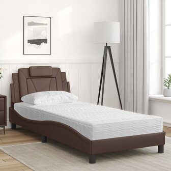 Bed met matras kunstleer bruin 80x200 cm 3