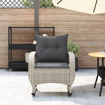 Tuinschommelstoel met kussens poly rattan lichtgrijs 3