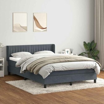 Boxspring met matras fluweel donkergrijs 140x210 cm 1