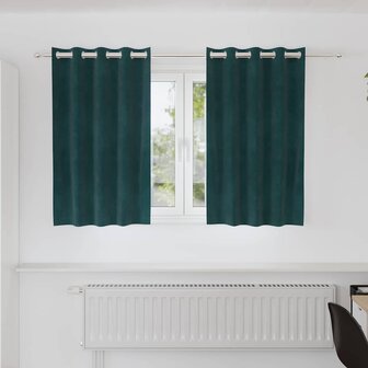 Gordijnen 2 st verduisterend met ringen fluweel donkergroen 1