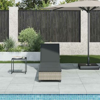 Ligstoel met kussens lichtgrijs 55x200x25,5cm polyrotan 3