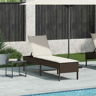 Ligstoel met kussen bruin 55x200x44cm polyrotan 3