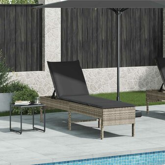Ligstoel met kussen lichtgrijs 55x200x44cm polyrotan 1