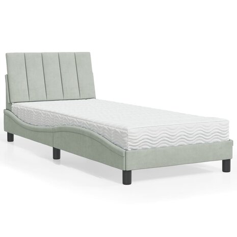 Bed met matras fluweel lichtgrijs 80x200 cm 1