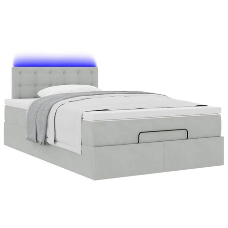 Ottoman bed met matras en LED&apos;s 120x200 cm fluweel lichtgrijs 6