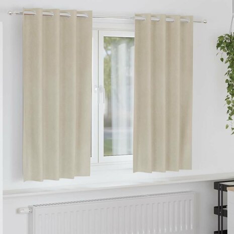 Gordijnen 2 st verduisterend met ringen fluweel crèmekleurig 1
