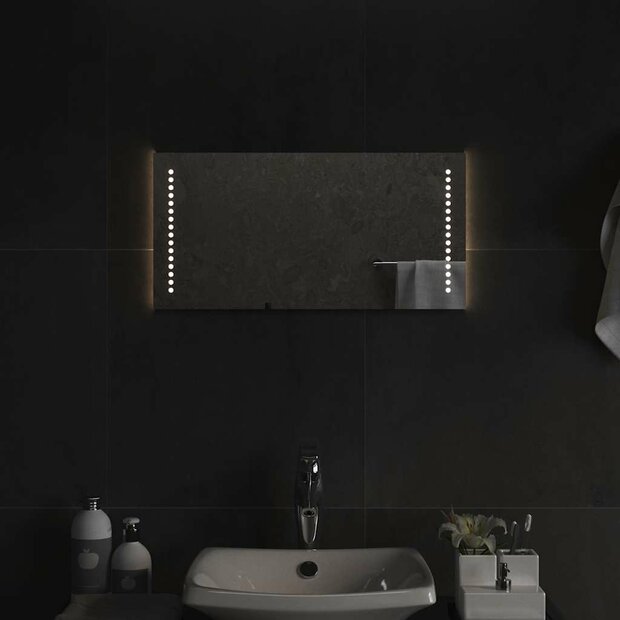 Badkamerspiegel LED 60x30 cm 1